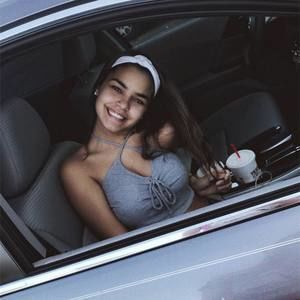 Meet your Posher, Milena